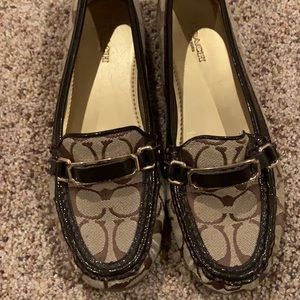 Authentic coach flats